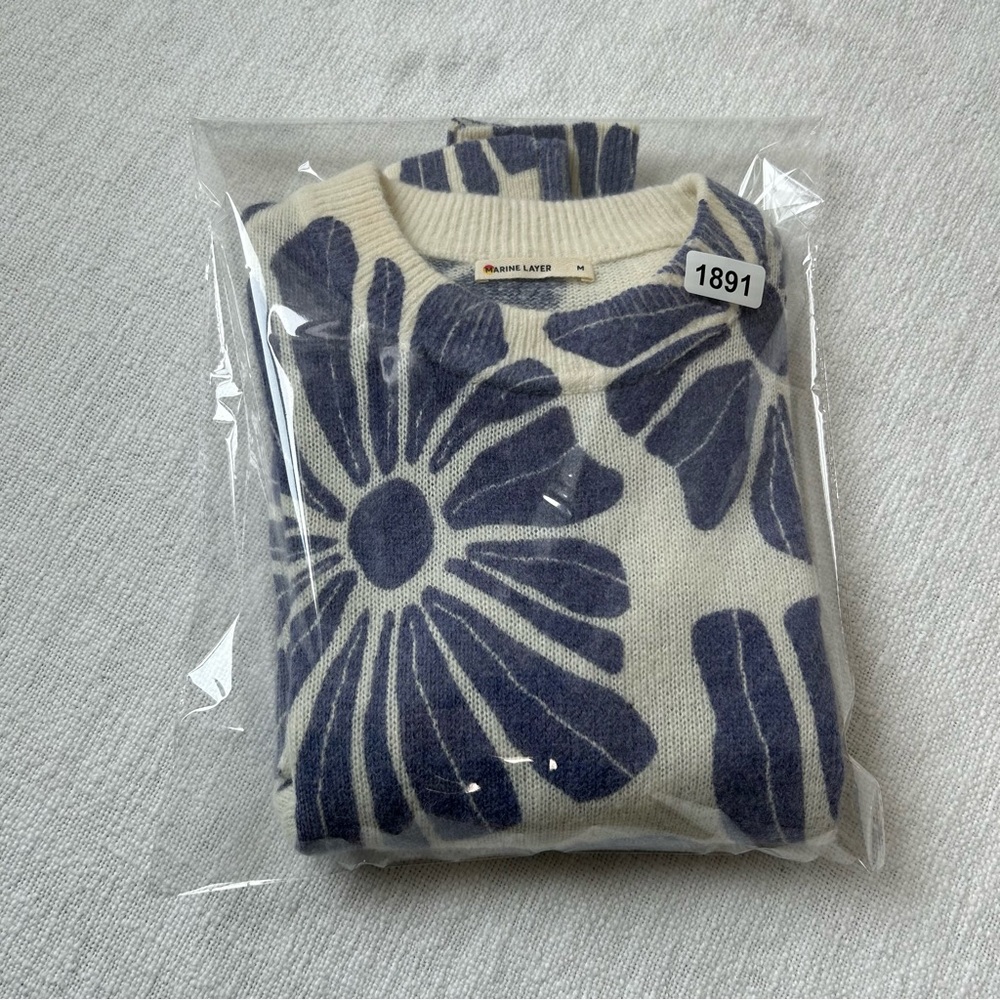 Marine Layer Alma Puff- Sleeve Sweater Blue White Floral Size M Cozy Bold Preppy - Picture 11 of 11